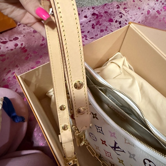 LOUIS VUITTON x Takashi Murakami Boulogne Canvas shoulder bag (AUTHENTIC) - Picture 6 of 9